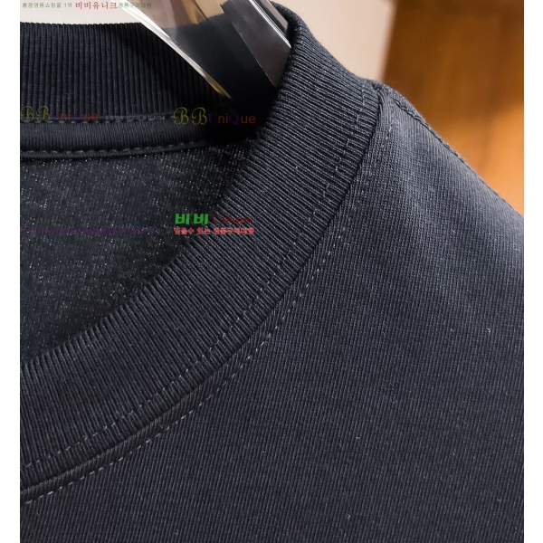 ���� ��**�� ���� Ƽ���� MO587632-5